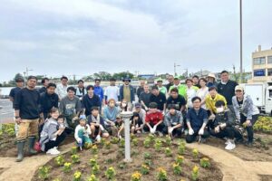 【皆んなで創る駅前空間🌸】常陸多賀駅前花壇の花植えを行いました！